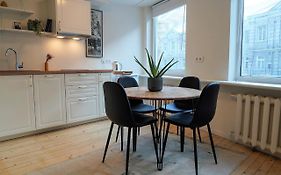 Centrally Located Cosy Studio